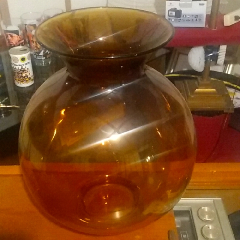 Tiara glass vase